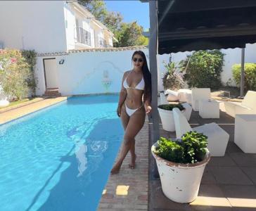 672958766: Chica busca chico en Gerona