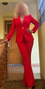 688394537: Chica busca chico en Madrid