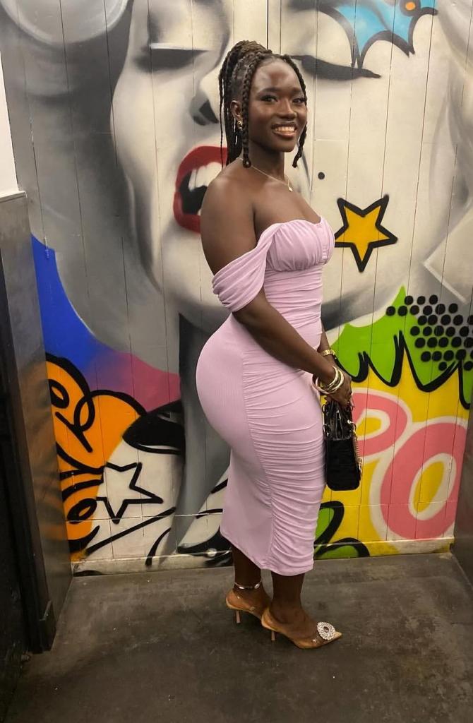 670372001: Chica busca chico en Valencia