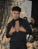 607689526: Chico busca chica en Madrid