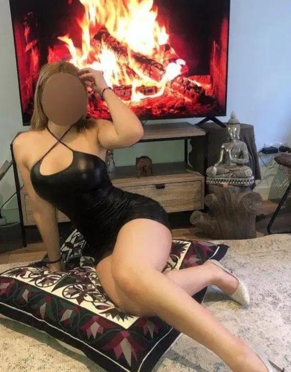 633560823: Chica busca chico en Valencia
