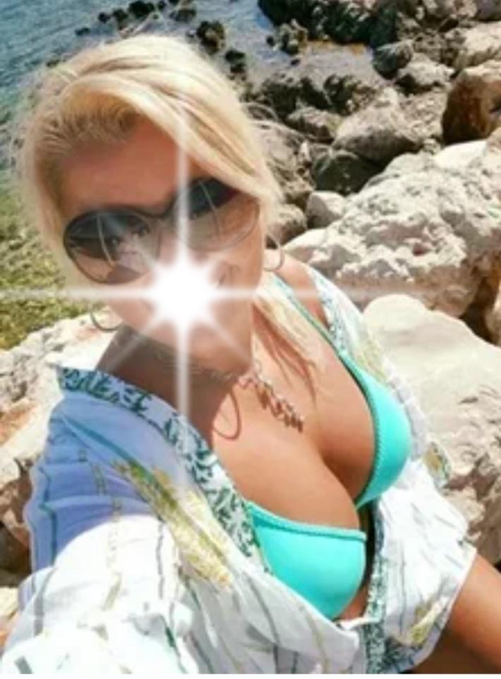 Chica busca chico en Almería: 