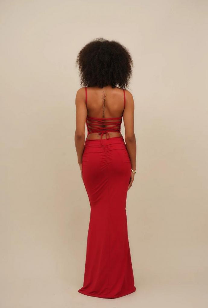 663195950: Chica busca chico en Tarragona