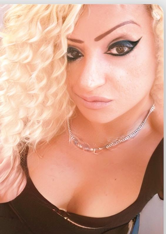 Chica busca chico en Cádiz: 