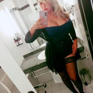 634032206: Chica busca chico en Tarragona
