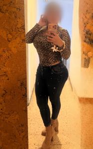 666895916: Chica busca chico en Barcelona