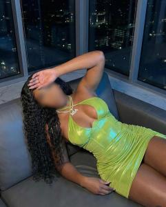 624153703: Chica busca chico en Sevilla