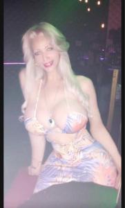 673734427: Travesti en Gerona