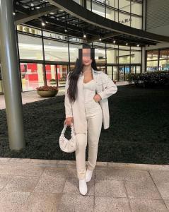 613131253: Chica busca chico en Madrid