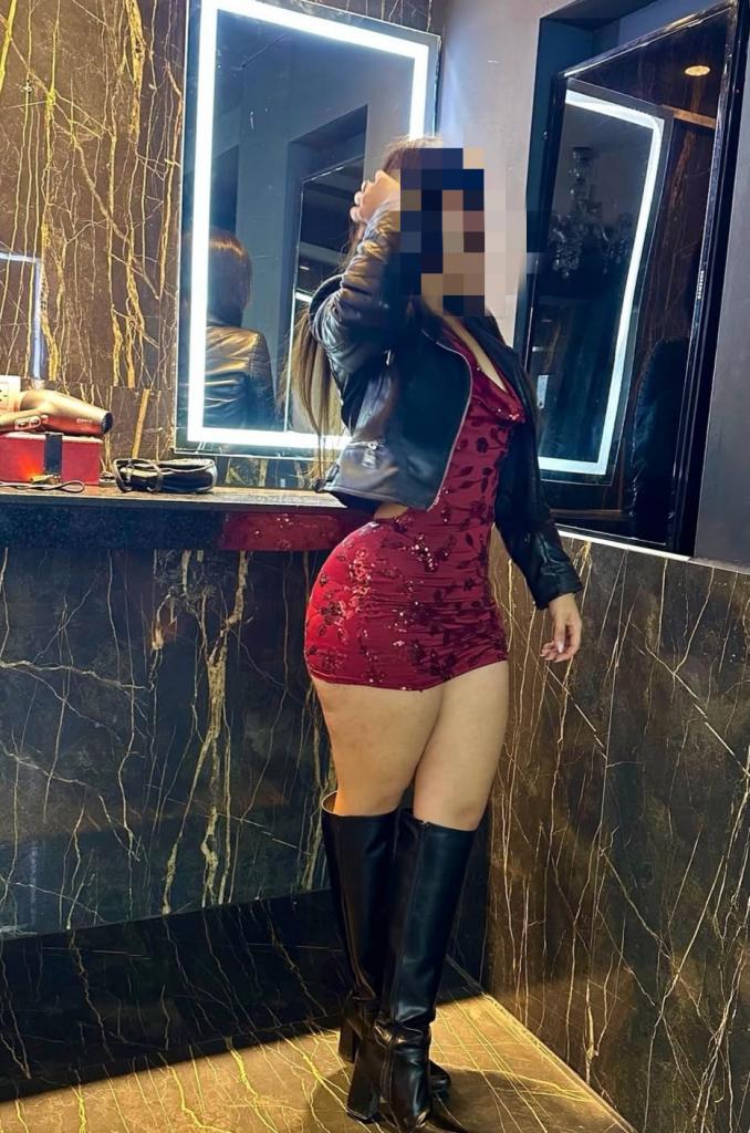 Chica busca chico en Huelva: 