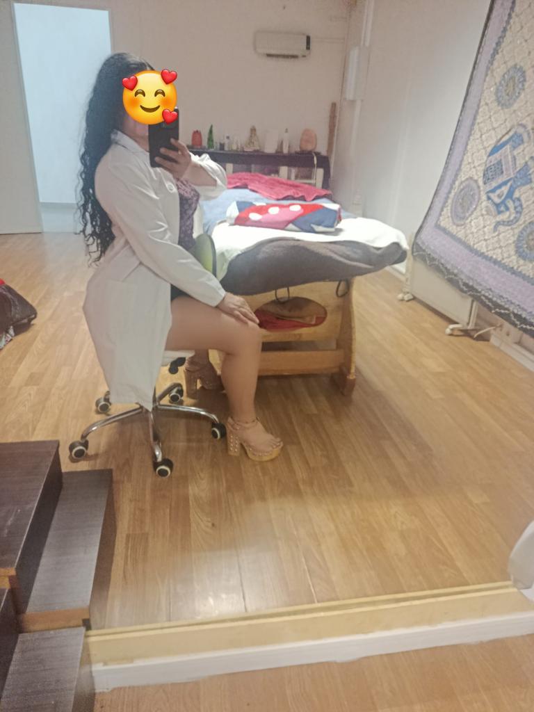 602645803: Chica busca chico en Sevilla