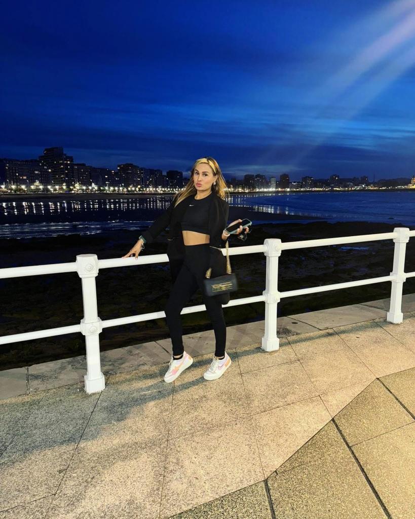 678676571: Chica busca chico en Madrid