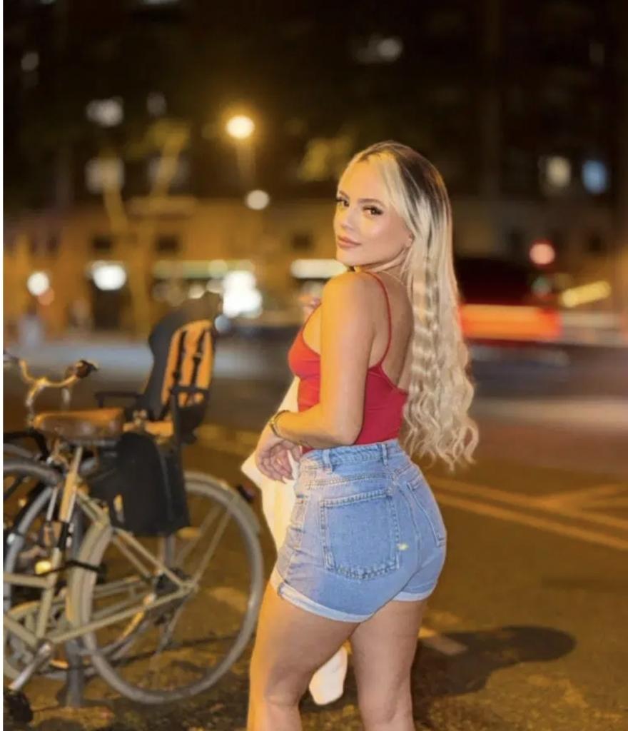661629375: Chica busca chico en Almería
