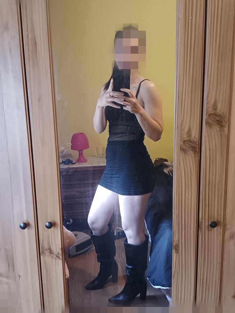 656560257: Chica busca chico en Cantabria