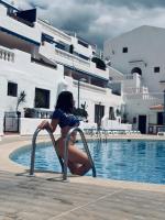 697252791: Chica busca chico en Las Palmas