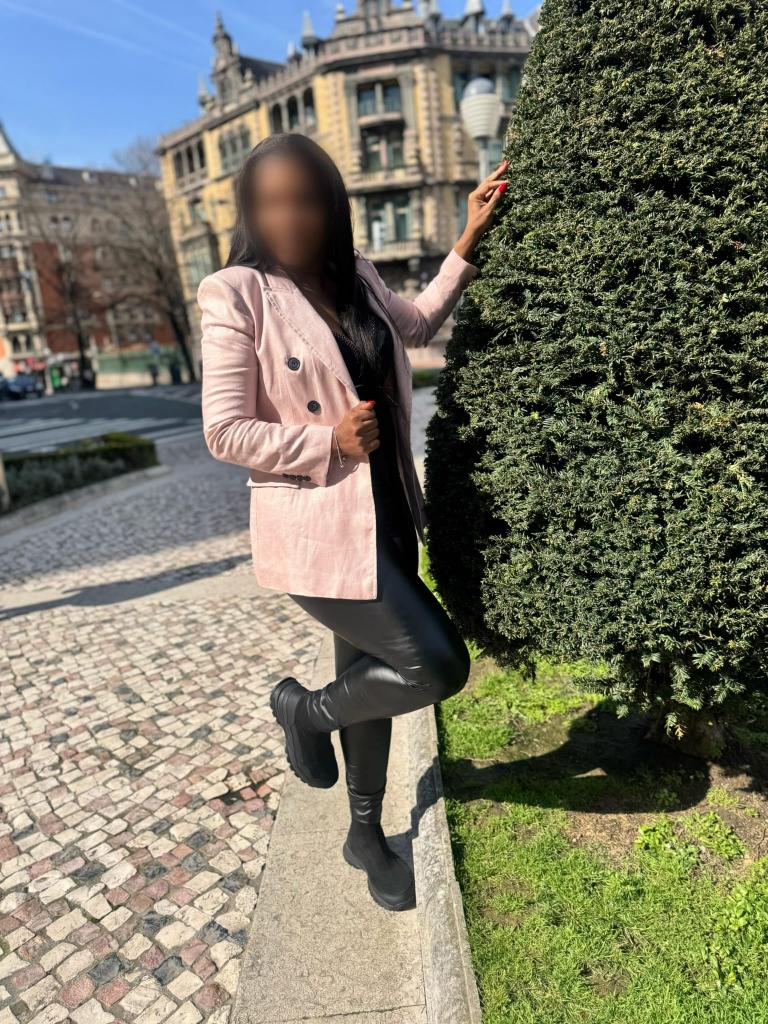 Chica busca chico en Lugo: 