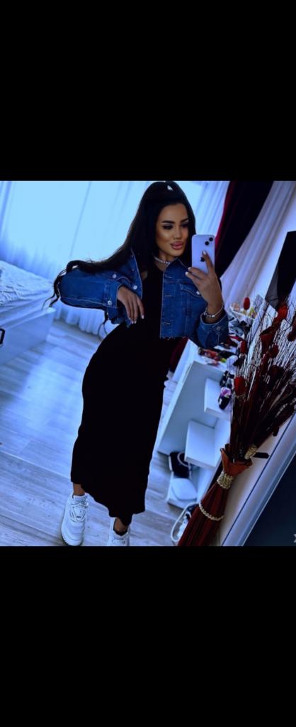 Chica busca chico en Almería: 