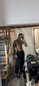 Chico busca chica en Ibiza: 