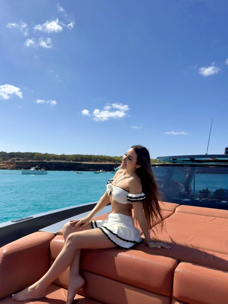 Chica busca chico en Mallorca: 