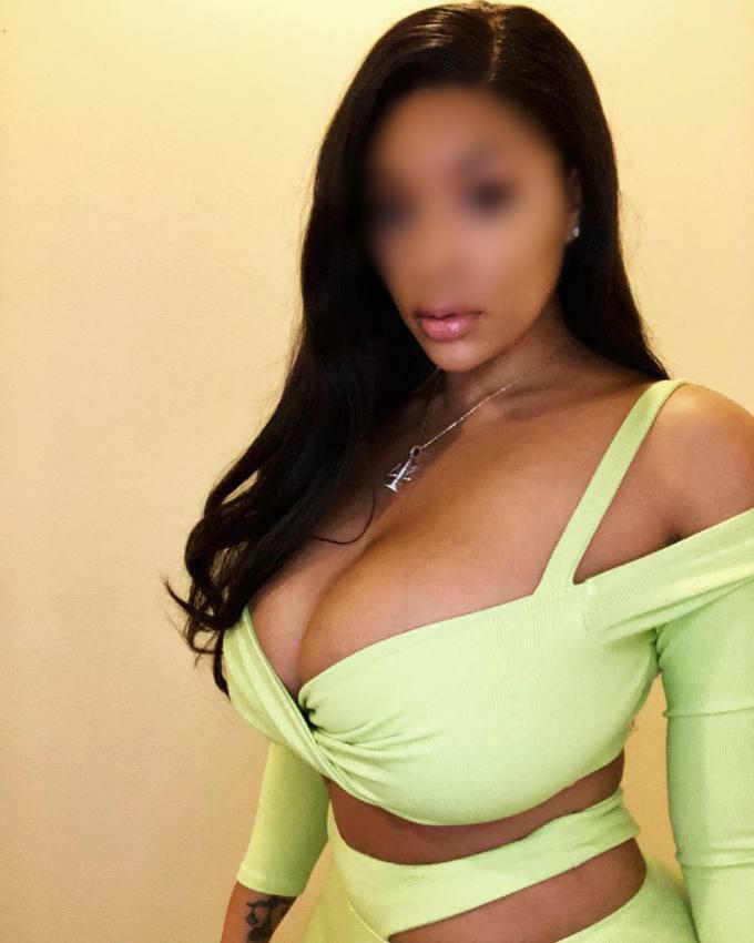 Chica busca chico en Lérida: 