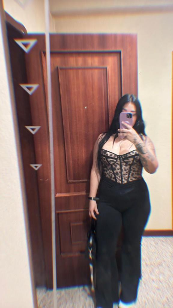 606625770: Chica busca chico en Pontevedra