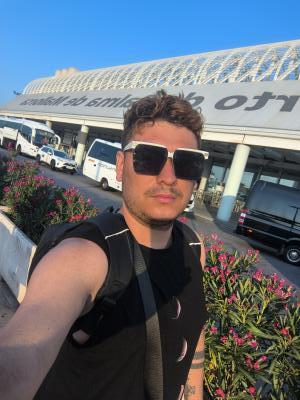 615668731: Chico busca chica en Madrid