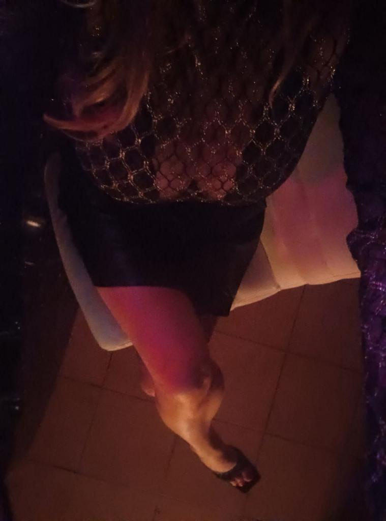 624738900: Chica busca chico en Tenerife