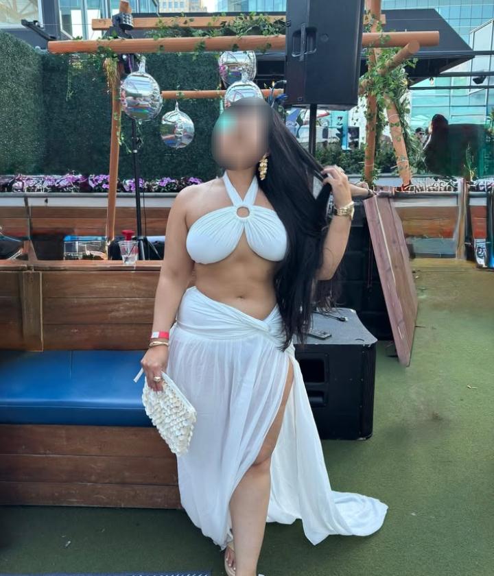 Chica busca chico en Cádiz: 