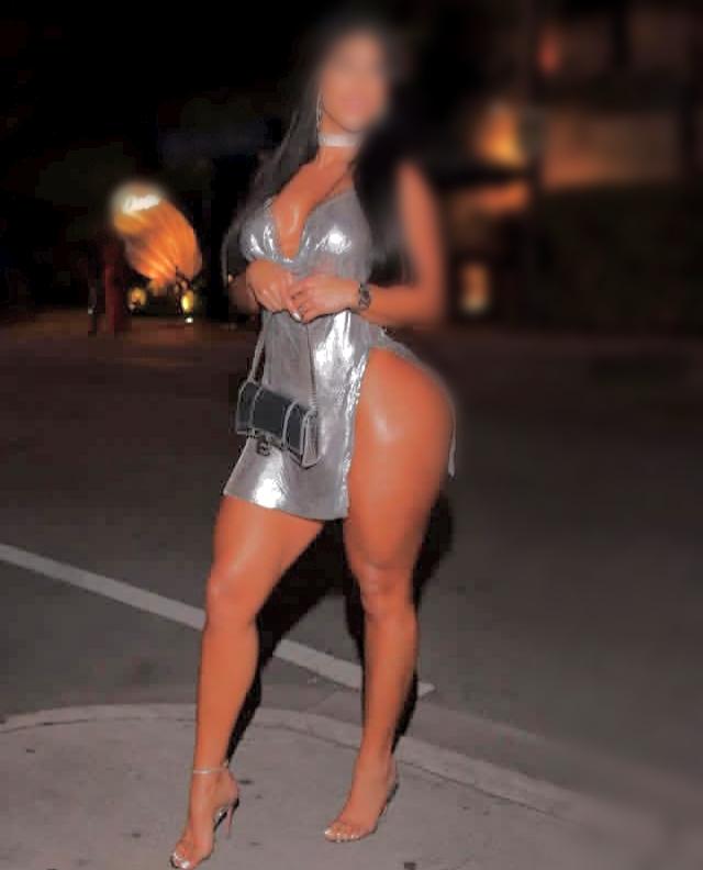 Chica busca chico en Almería: 