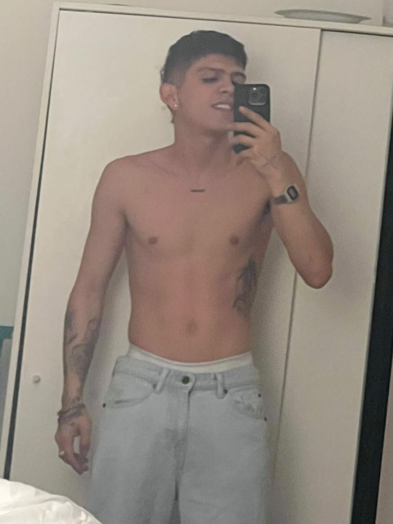 Chico busca chica en Mallorca: 