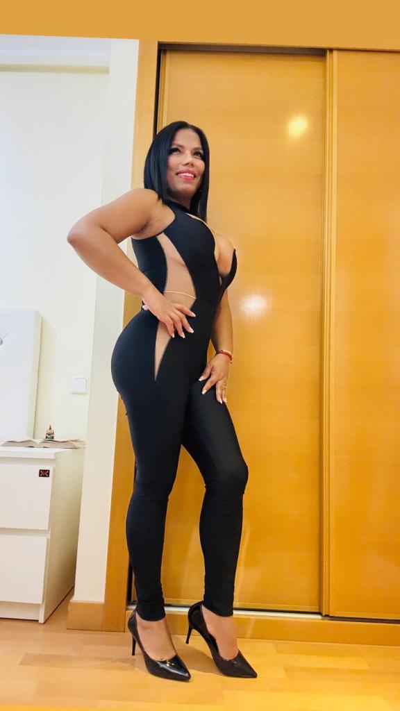 613825812: Chica busca chico en Valencia