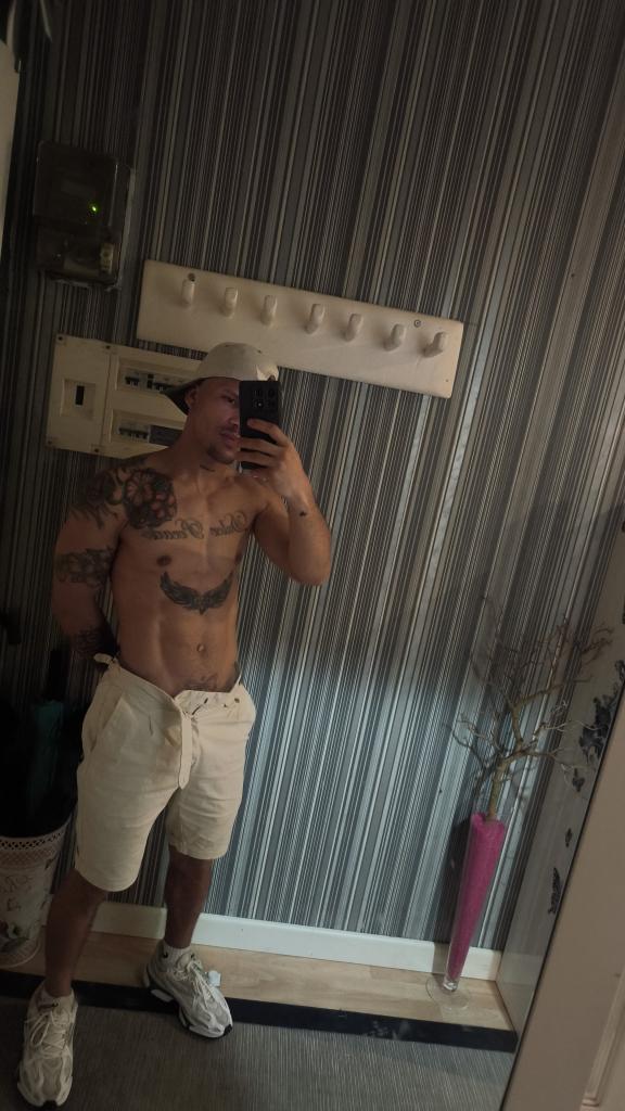 Chico busca chica en Guipúzcoa: 