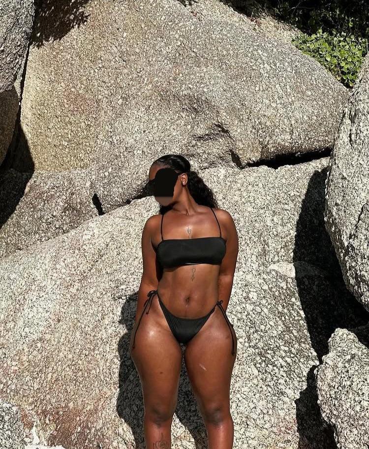 624244428: Chica busca chico en Madrid