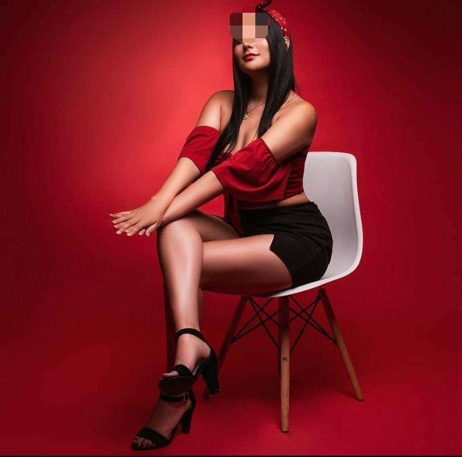 602815761: Chica busca chico en La Coruña