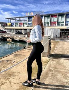 631384769: Chica busca chico en Tarragona