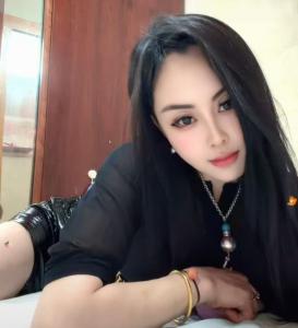 678804290: Chica busca chico en Barcelona