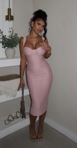 613846720: Chica busca chico en Málaga