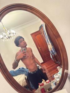 652316477: Chico busca chica en Madrid