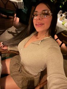 652010357: Chica busca chico en Barcelona