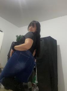 677157220: Chica busca chico en Valencia