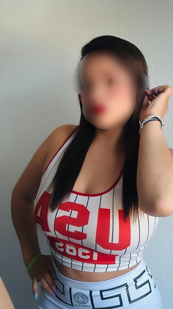 Chica busca chico en Tarragona: Chica busca chico