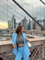 607538395: Chica busca chico en Madrid