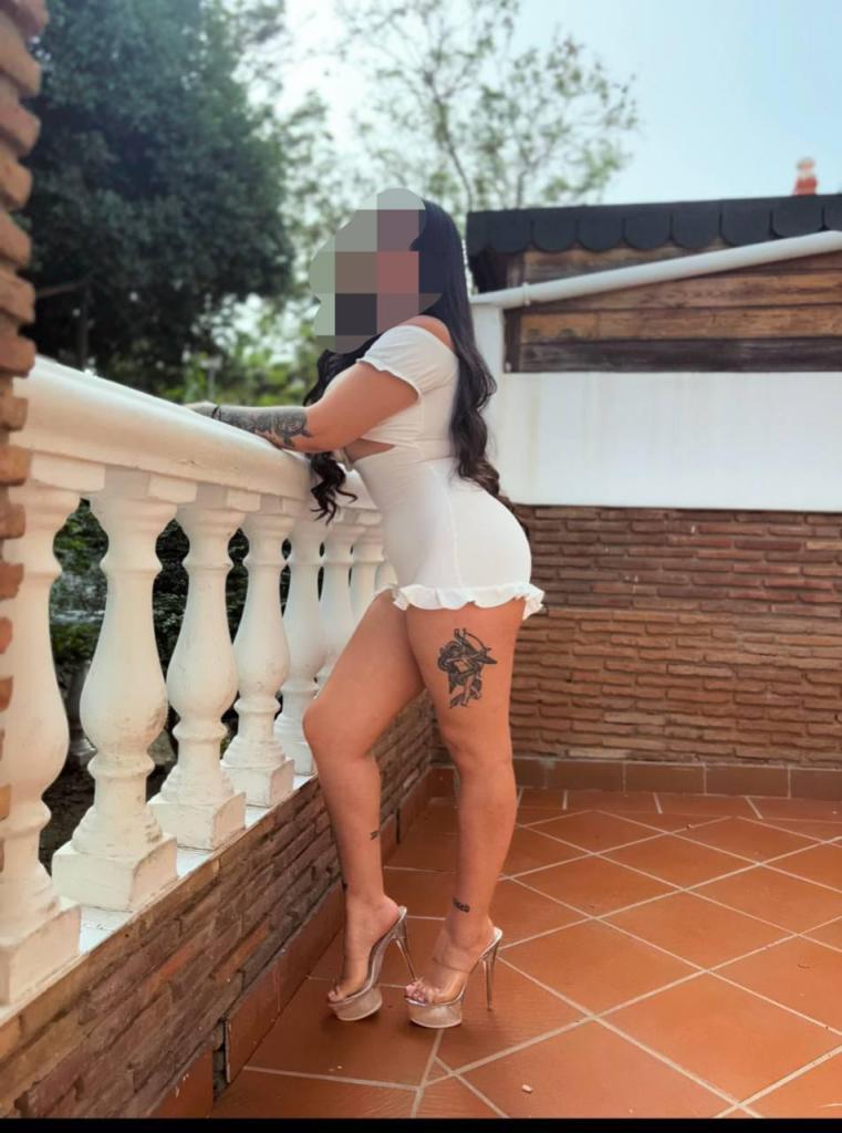 672117470: Chica busca chico en Málaga
