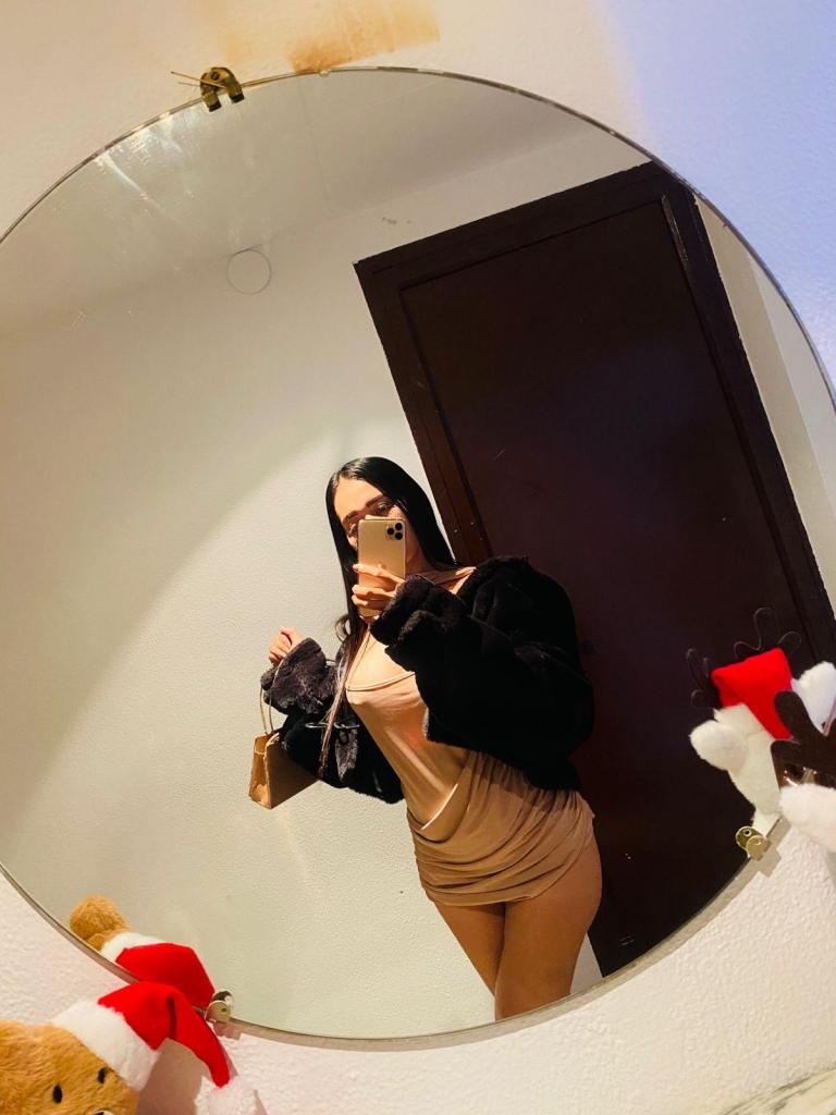 627478431: Chica busca chico en Zaragoza