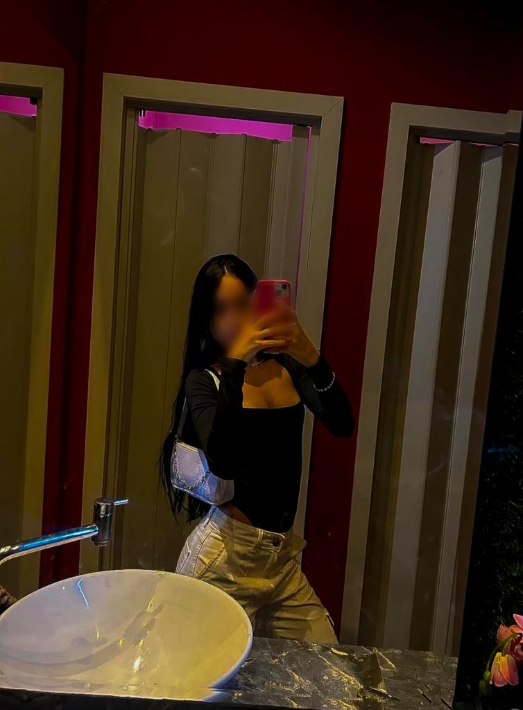 Chica busca chico en Sevilla: 