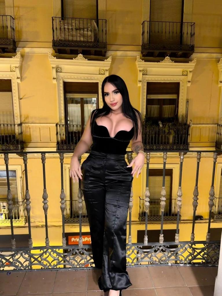 633607920: Chica busca chico en Navarra