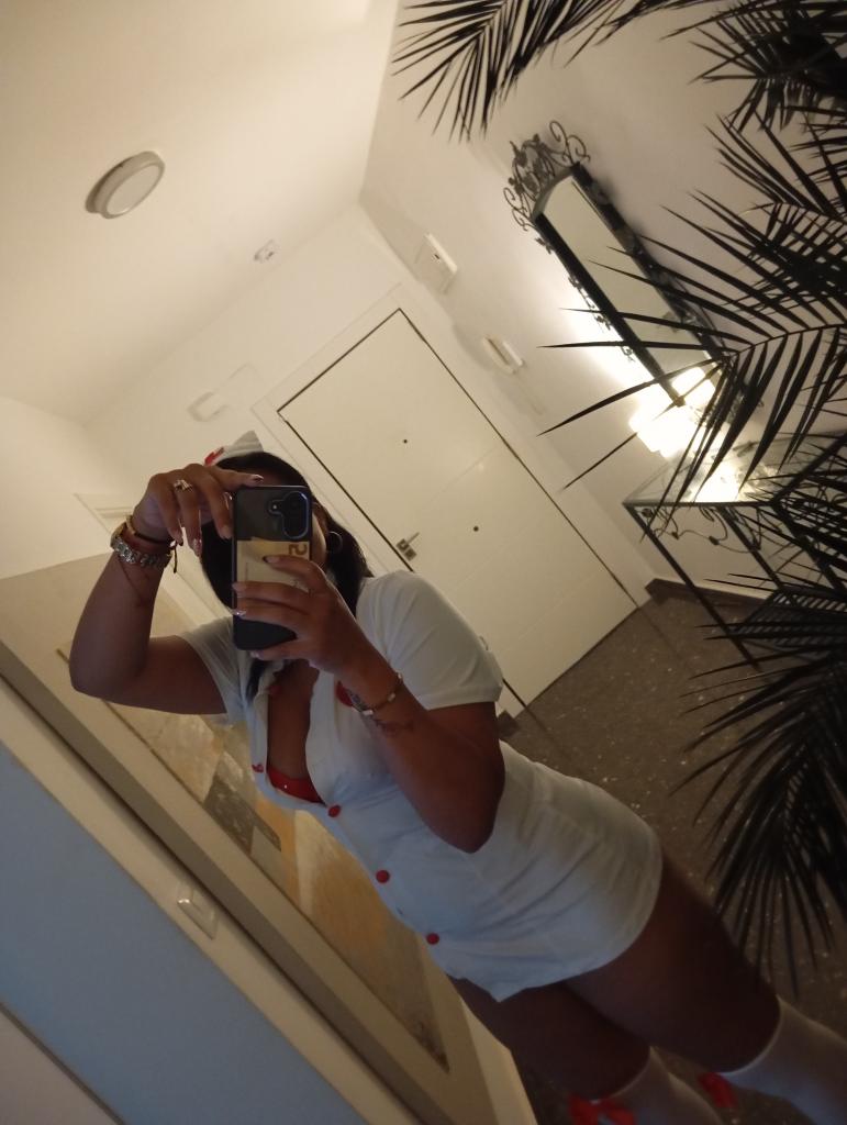Chica busca chico en Cádiz: 