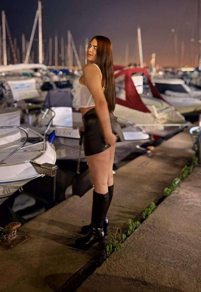 Chica busca chico en Barcelona: 