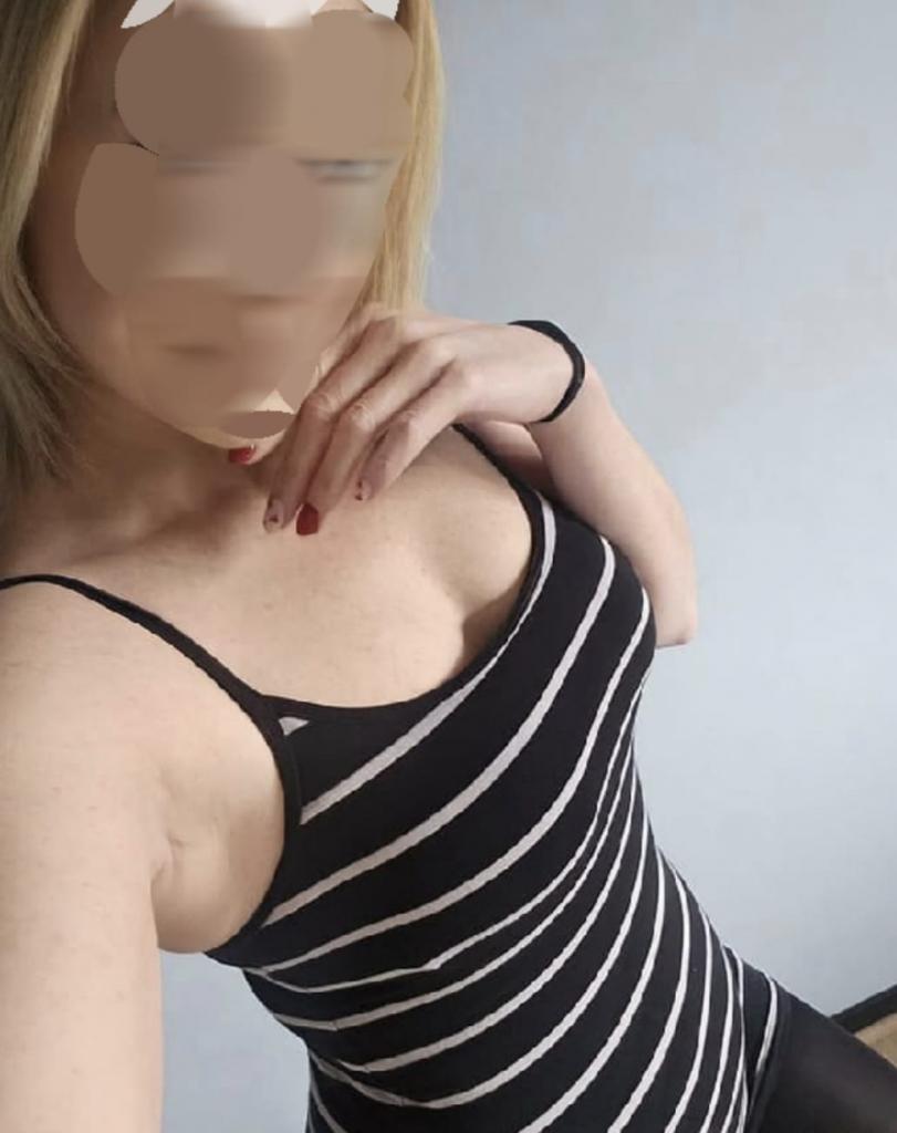 Chica busca chico en Huelva: 