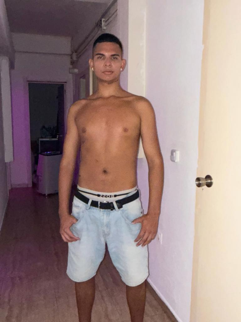 Chico busca chica en Valencia: 